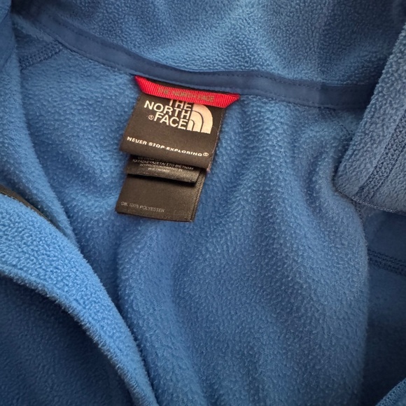 The North Face quarter zip - Picture 2 of 2